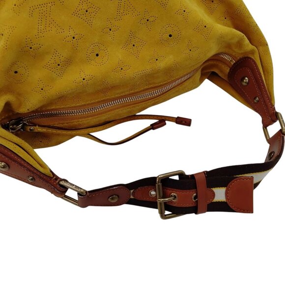 208479AX (X6) Louis Vuitton Shoulder Bag Onata GM Yellow Monogram Suede - Picture 2 of 9